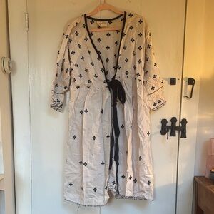 Chic Cream and Black Women's Robe